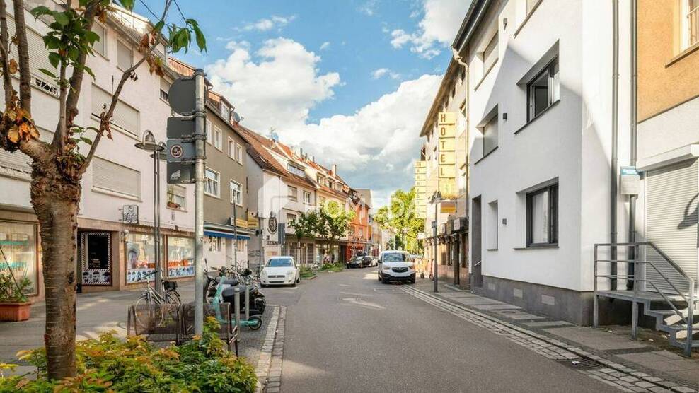 Lichtdurchflutete Dachgeschoßwohnung mit 3 Zimmern in ruhiger Zentrumslage
