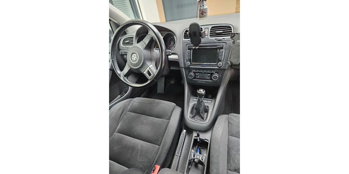 VW Golf 220.000 km 2.999 &euro; Viernheim 68519