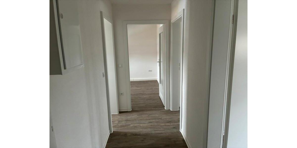 Dachgeschoßwohnung Kassel Harleshausen - 3 Zimmer, 42 m&sup2;, 484&euro; | Angebot:25960067