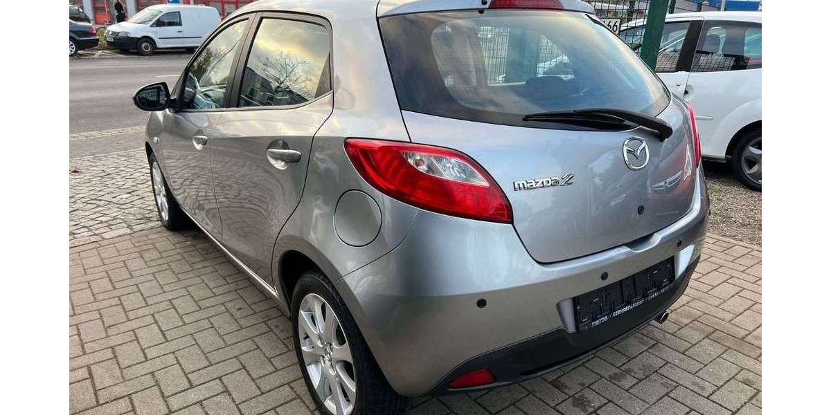 Mazda 2 137.000 km 3.290 &euro; Berlin 13086