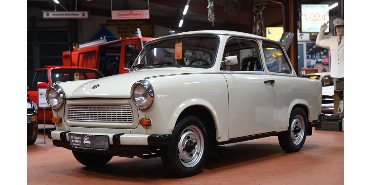 Trabant 601 98.619 km 6.490 &euro; Lastrup 49688