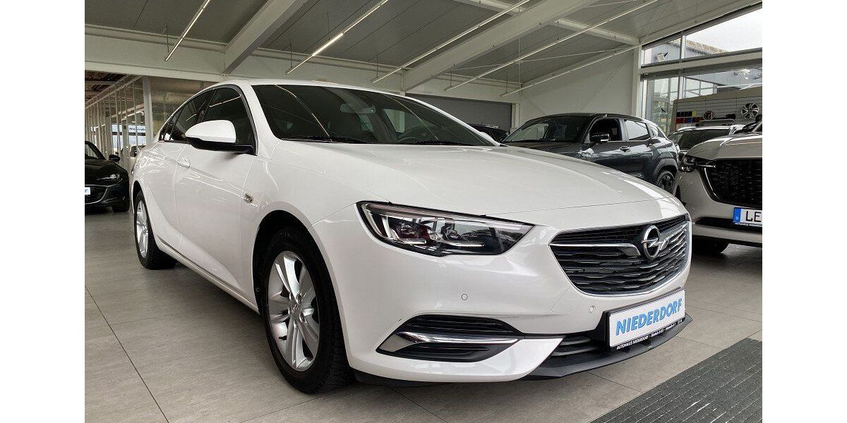 Opel Insignia 69.000 km 15.500 &euro; Rinteln 31737