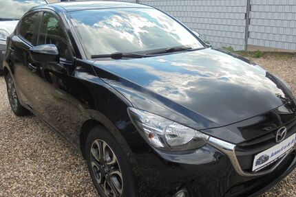 Mazda 2 94.500 km 9.499 &euro; Duisburg 47249