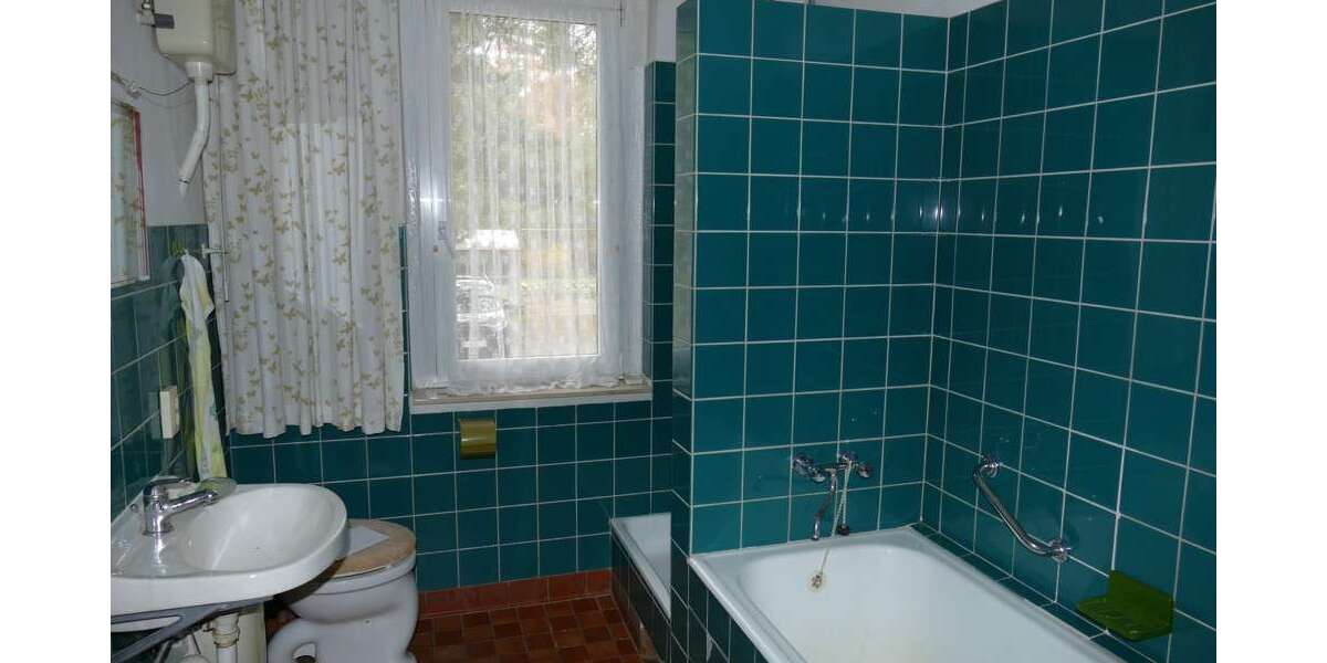 Stadtrefugium mit Nebengebäude - vielseitig nutzbar für Wohnen und Arbeiten - Einfamilienhaus Hoyerswerda | Angebot:10496756