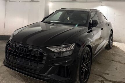 Audi Q8 157.200 km 49.300 &euro; Albaxen 37671