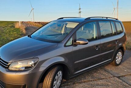 VW Touran 139.000 km 8.000 &euro; Zwickau 08056