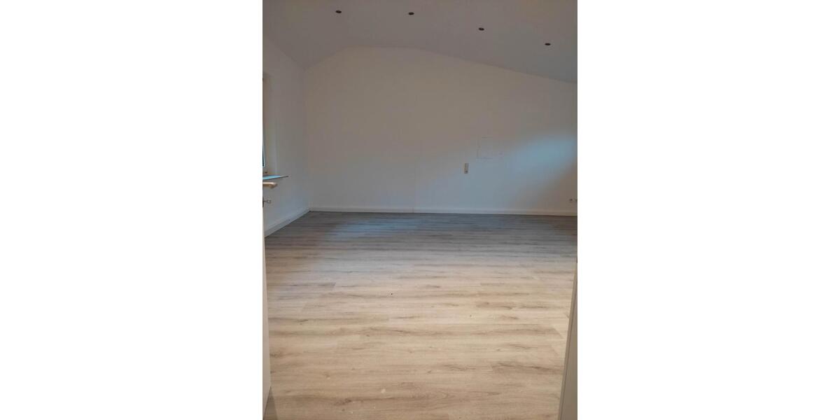 Terrassenwohnung Meinerzhagen - 3 Zimmer, 110 m&sup2;, 715&euro; | Angebot:25548136