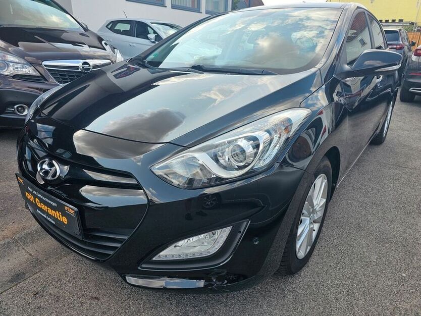 i30