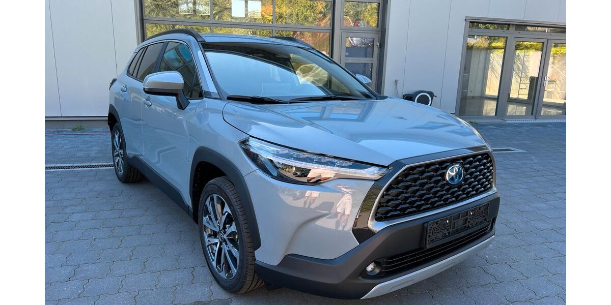 Toyota Corolla Cross 7.900 km 29.290 &euro; Kiel 24109