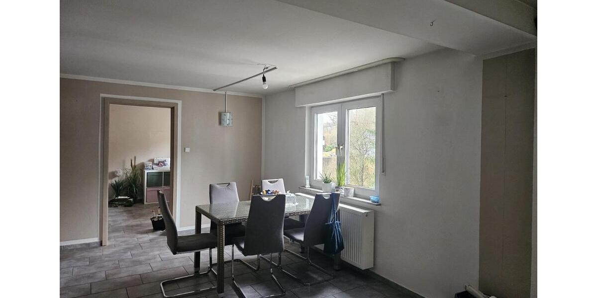 Mehrfamilienhaus, Wohnhaus Haiger - 10 Zimmer, 220 m&sup2;, 1.600&euro; | Angebot:25561238