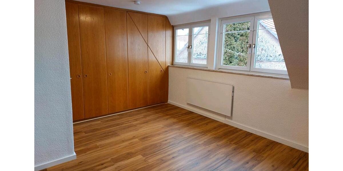 Einfamilienhaus Bischofsheim in der Rhön - 3 Zimmer, 71 m&sup2;, 900&euro; | Angebot:26432103
