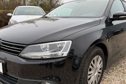 VW Jetta 140.000 km 5.790 &euro; Görlitz 02828