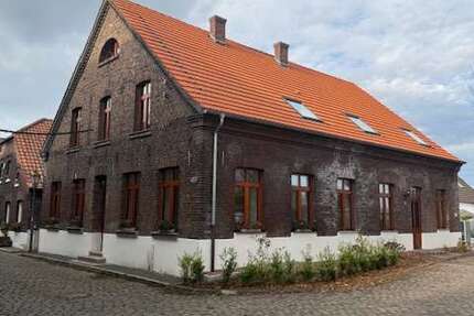 Wohnung zum Mieten in Hünxe-Krudenburg 1.947,94 € 140.14 m² 5 zimmer