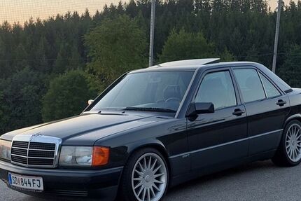 Mercedes-Benz 190 279.000 km 13.900 € Obernzell 94130