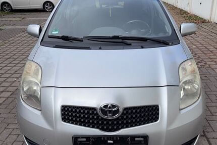 Toyota Yaris 200.997 km 1.800 € Hannover 30453