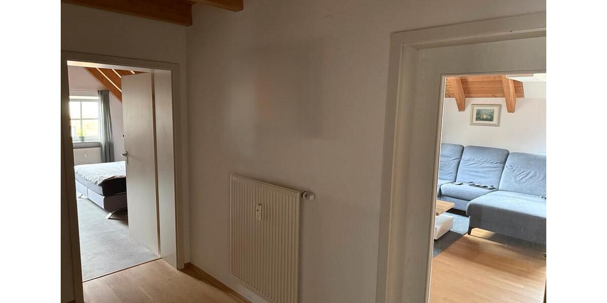 Dachgeschoßwohnung Aresing - 2.5 Zimmer, 103 m&sup2;, 360.000&euro; | Angebot:27087952