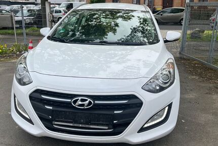 Hyundai i30 77.330 km 7.200 &euro; Kassel 34125