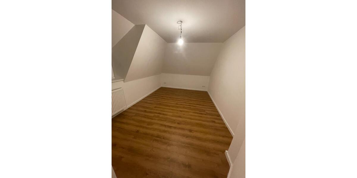 Dachgeschoßwohnung Heringen (Werra) - 2 Zimmer, 46 m&sup2;, 400&euro; | Angebot:25613844