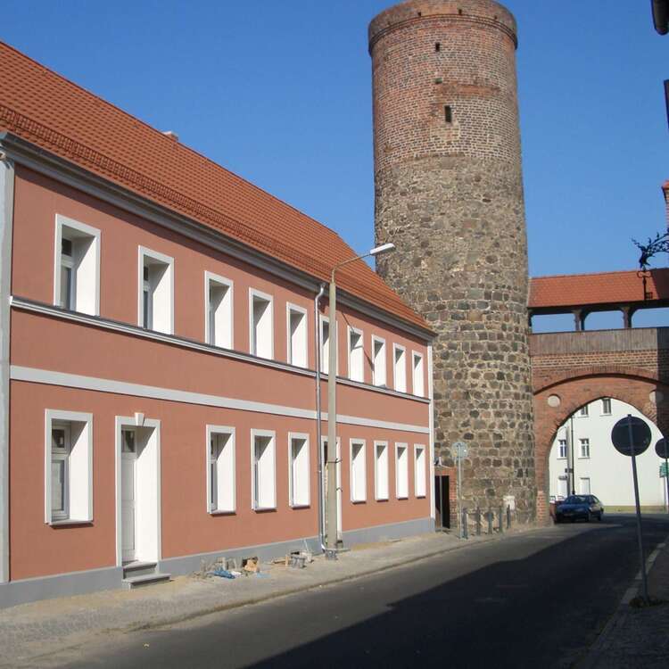 Haus zum Kaufen in Jüterbog 649.900 € 280 m²