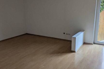 Haus Markt Erlbach Mosbach - 3 Zimmer, 110 m&sup2;, 765&euro; | Angebot:26825015