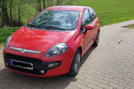 Fiat Punto Evo 124.000 km 1.800 &euro; weilersbach 91365