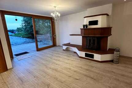 Wohnung zum Mieten in Enkenbach-Alsenborn 1.450 € 197 m² 6 zimmer