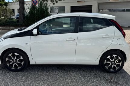 Toyota Aygo (X) 120.076 km 6.490 &euro; Barsbüttel 22885