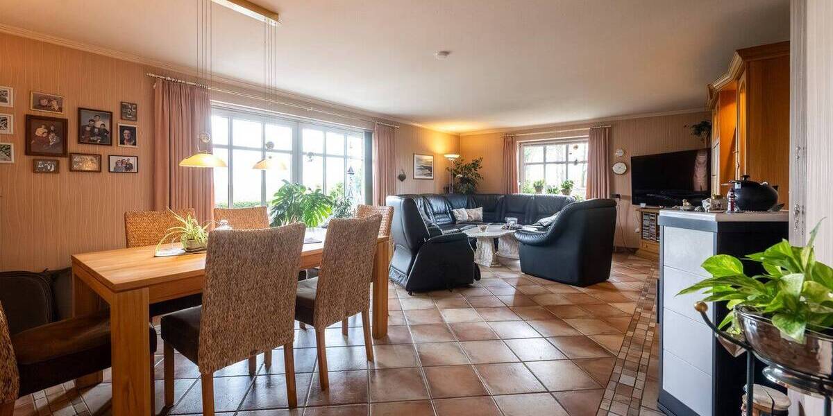 Mehrfamilienhaus, Wohnhaus Risum-Lindholm Lindholm - 9 Zimmer, 301 m&sup2;, 479.000&euro; | Angebot:26392122