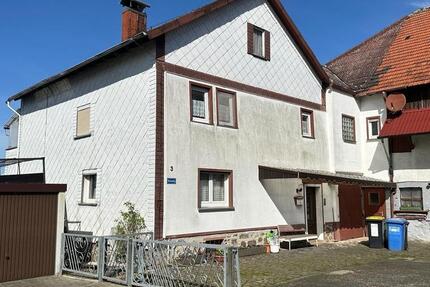 Haus Grünberg - 10 Zimmer, 260 m&sup2;, 285.000&euro; | Angebot:24596617