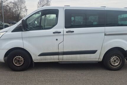 Ford Tourneo Custom 220.000 km 11.900 &euro; Achim 28832