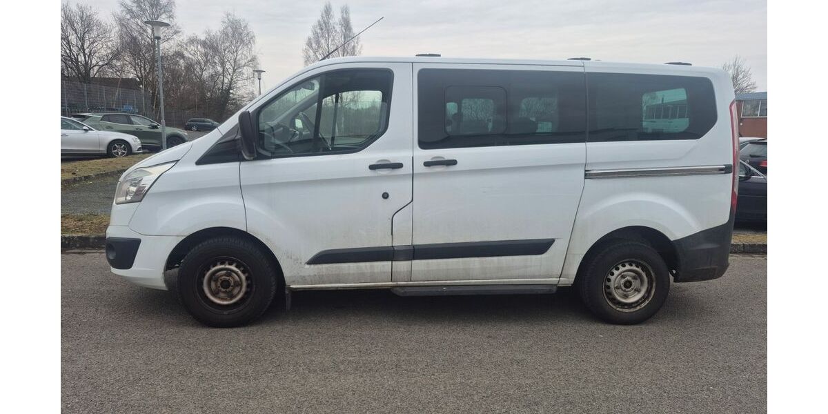 Ford Tourneo Custom 220.000 km 11.900 &euro; Achim 28832