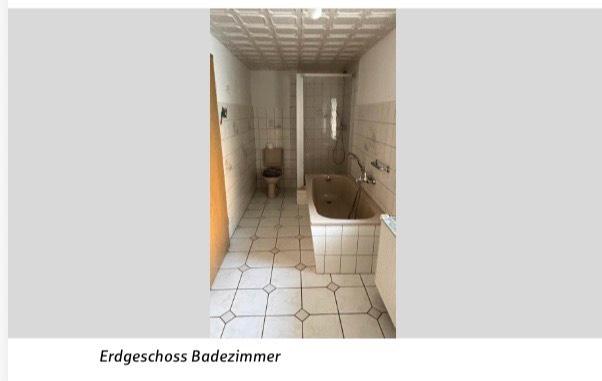 Einfamilienhaus Ballenstedt - 5 Zimmer, 111 m&sup2;, 79.000&euro; | Angebot:26507380