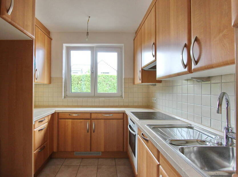 Renoviertes Einfamilienhaus mit schönen Garten in Ellerbek
