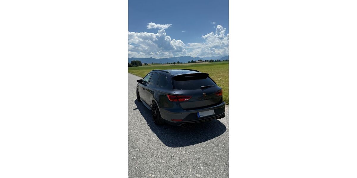 Seat Leon 94.000 km 22.300 &euro; Uffing 82448