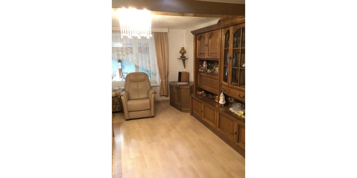 Einfamilienhaus Allstedt - 8 Zimmer, 130 m&sup2;, 95.000&euro; | Angebot:26761939