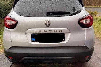 Renault Captur 63.500 km 11.100 &euro; Brunsbüttel 25541