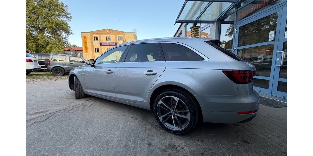 Audi A4 2,0 TDI Sport 