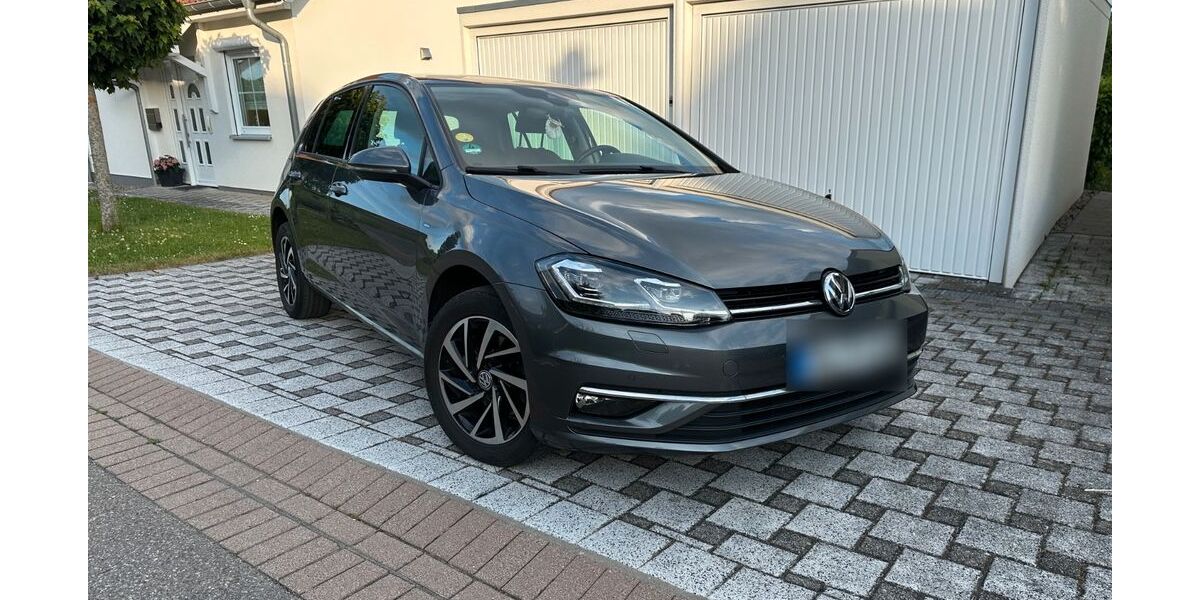 VW Golf 175.000 km 11.300 &euro; Altensteig 72213
