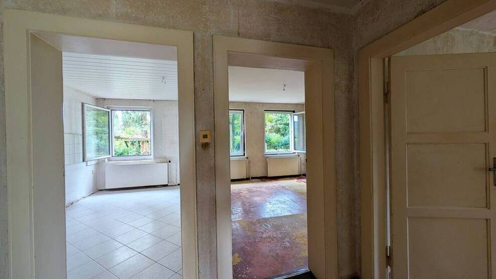 Sanierungsobjekt - 6-Zimmer-Doppelhaushälfte in Bornim 6 zimmer