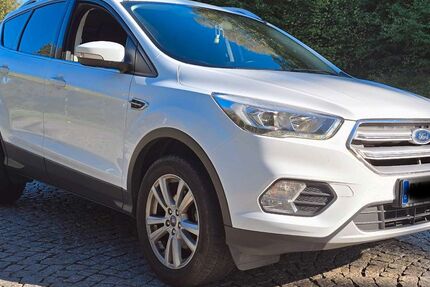 Ford Kuga 73.000 km 12.500 &euro; Passau 94032