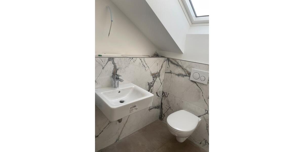 Dachgeschoßwohnung Fuchstal - 3 Zimmer, 90 m&sup2;, 1.200&euro; | Angebot:26409144