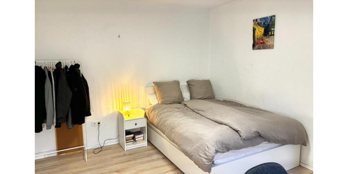 Etagenwohnung Nürnberg Herrnhütte - 5 Zimmer, 15 m&sup2;, 425&euro; | Angebot:24877765