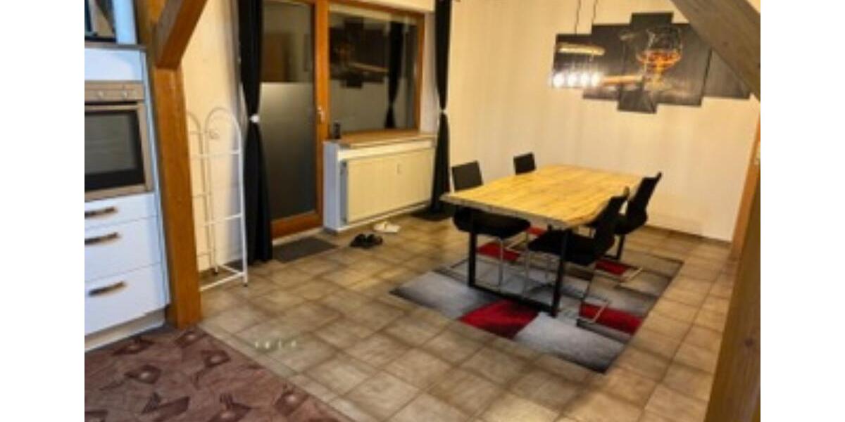 Erdgeschoßwohnung Ebern - 1 Zimmer, 98 m&sup2;, 750&euro; | Angebot:25141735