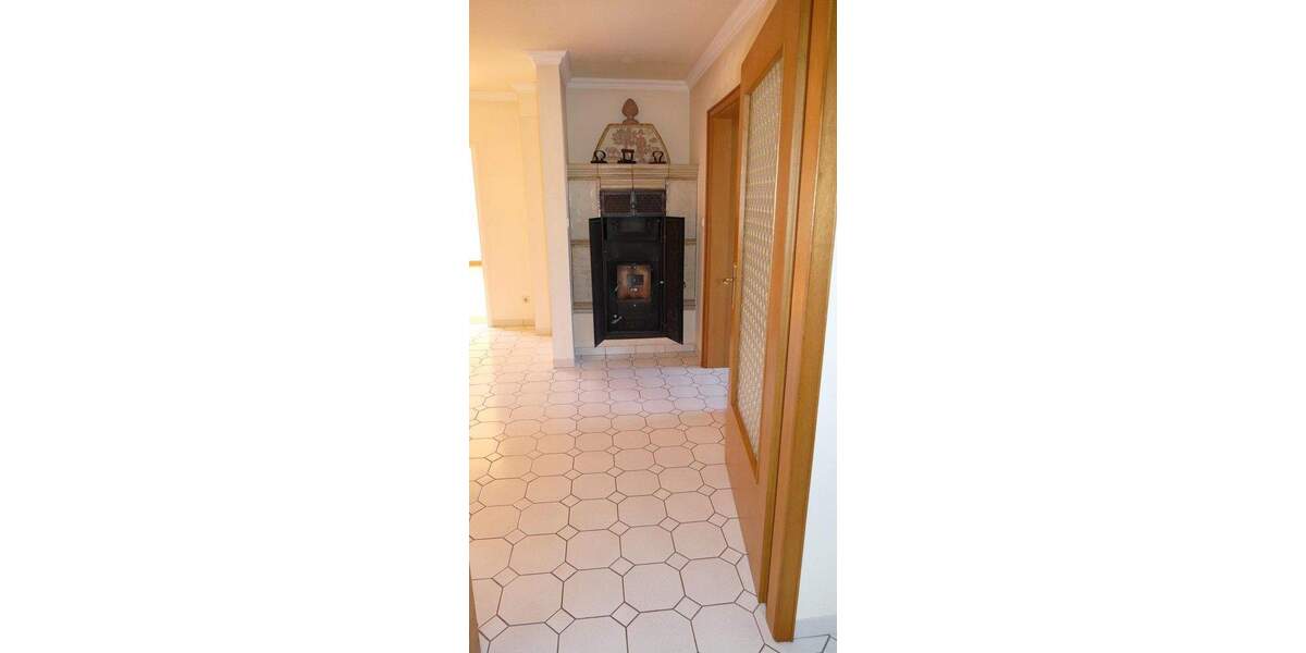 Mehrfamilienhaus, Wohnhaus Jünkerath - 5 Zimmer, 139 m&sup2;, 219.000&euro; | Angebot:25732255