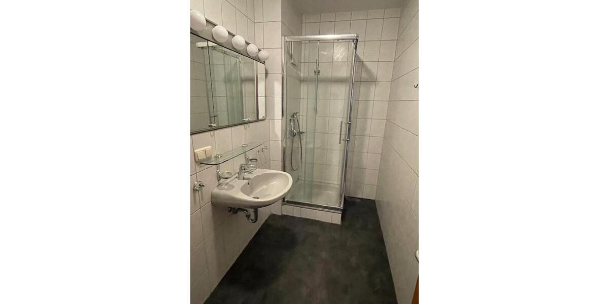 Etagenwohnung Bamberg Am Bruderwald - 4 Zimmer, 129 m&sup2;, 1.375&euro; | Angebot:26300384