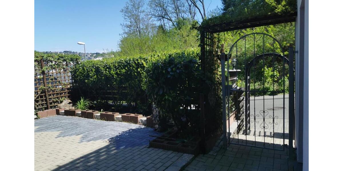 Einfamilienhaus Idar-Oberstein Oberstein - 11 Zimmer, 240 m&sup2;, 279.000&euro; | Angebot:27085341