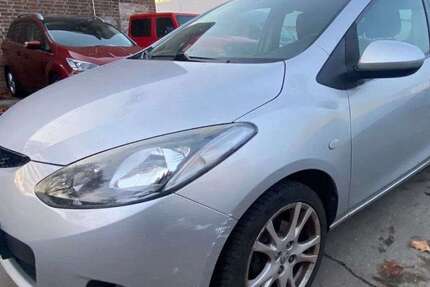 Mazda 2 99.000 km 4.890 &euro; Berlin 10365