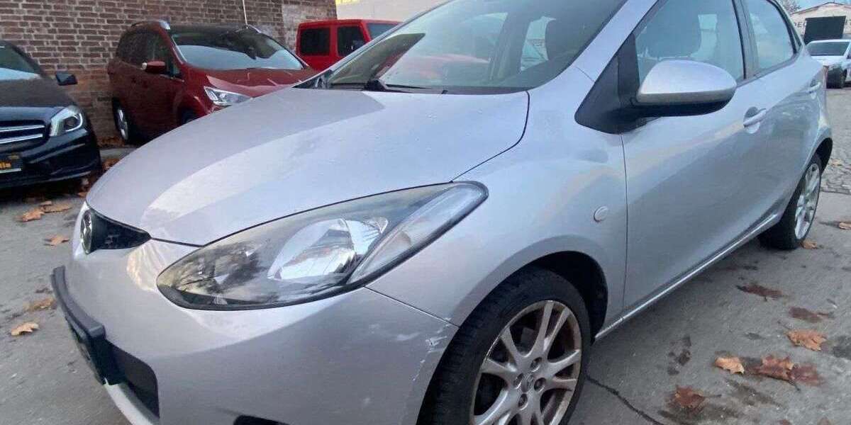 Mazda 2 99.000 km 4.890 &euro; Berlin 10365