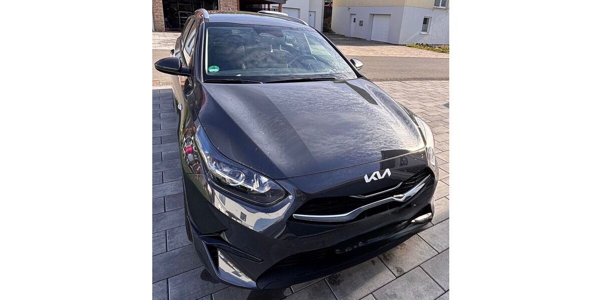 Kia ceed / Ceed 25.500 km 18.600 &euro; Sarmersbach 54552