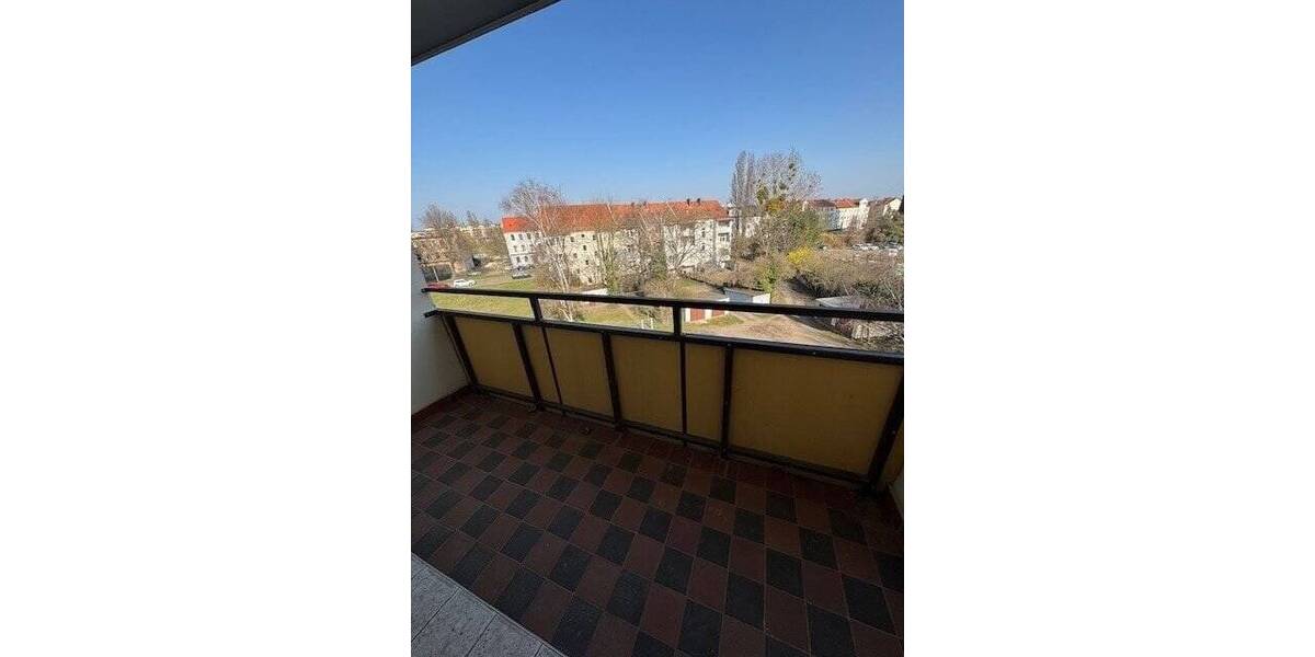 Zimmer Dessau-Roßlau Innenstadt - 3 Zimmer, 58 m&sup2;, 350&euro; | Angebot:25704016
